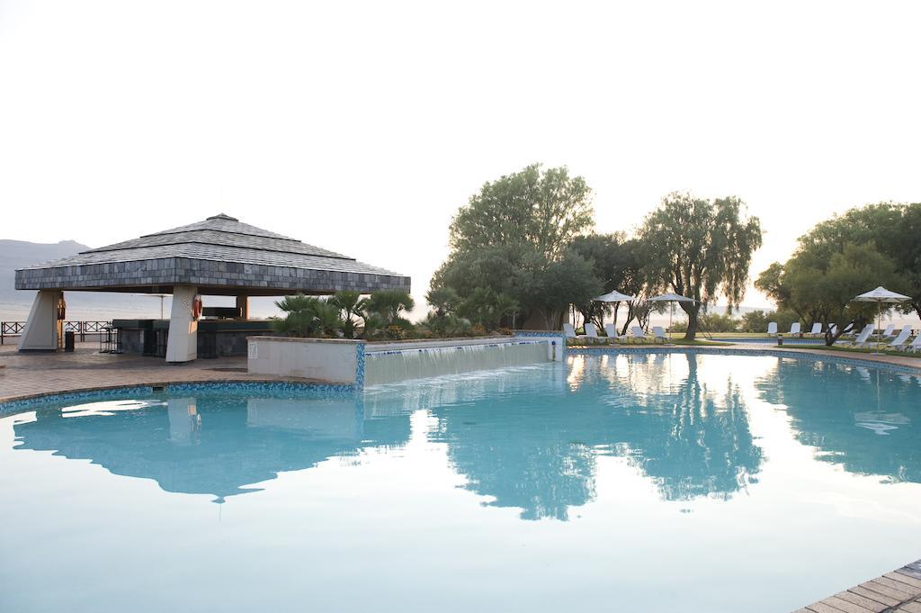 Black Mountain Leisure And Conference Hotel Groothoek Bagian luar foto