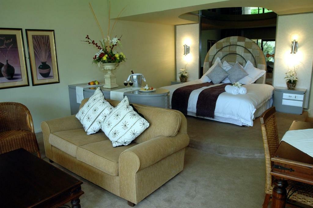 Black Mountain Leisure And Conference Hotel Groothoek Bagian luar foto
